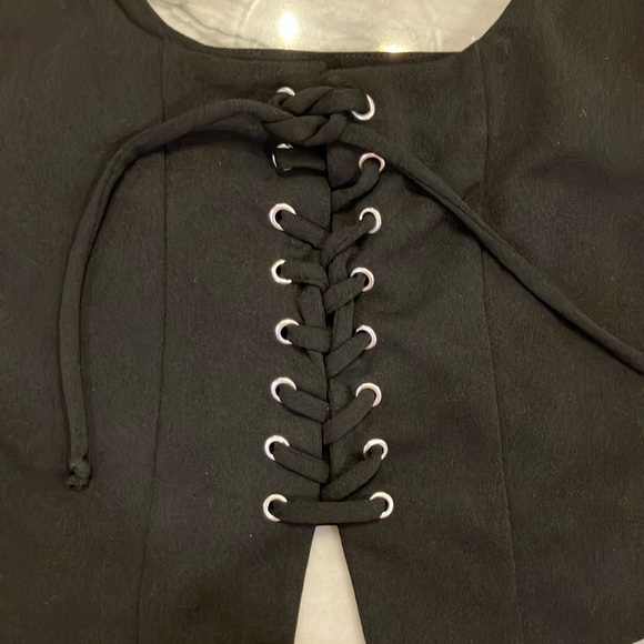 Moa Moa Black Sleeveless lace tie metal Bustier Crop Top corset - Picture 2 of 6